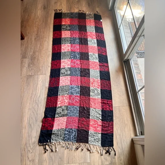 NWT Genuine Jerusalem 100% Cashmere Scarf Red and Black Women’s Wrap Shawl - Picture 3 of 6